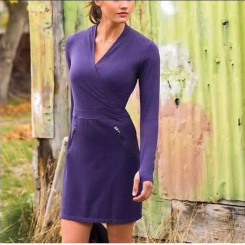 Athleta small Suedy Lady purple athletic dress.
